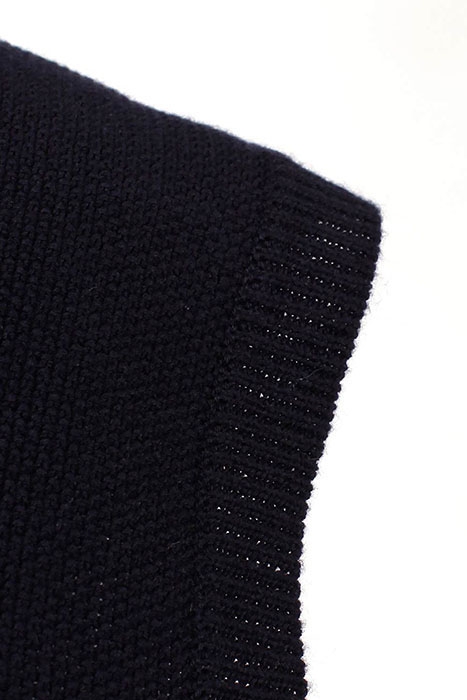 COMMUNION V-NECK PIQUE SPENCER BLUE 3