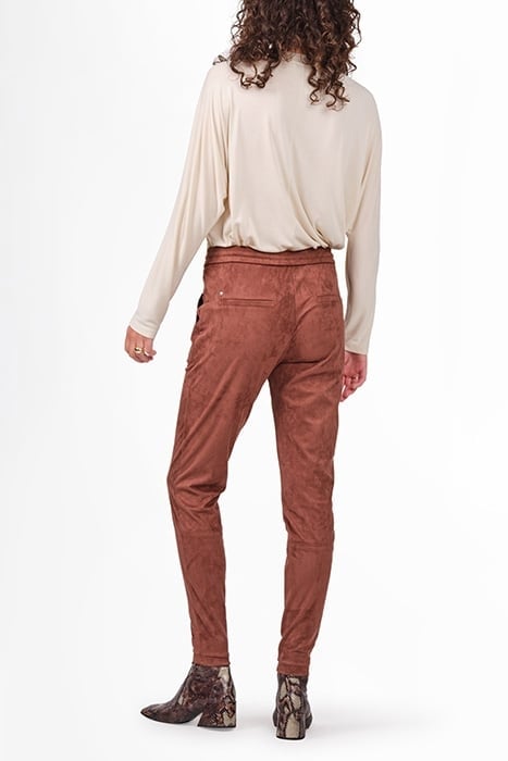 COMFORTABLE BROEK SUÃ¨DELOOK 24001765 SOFT BROWN 4
