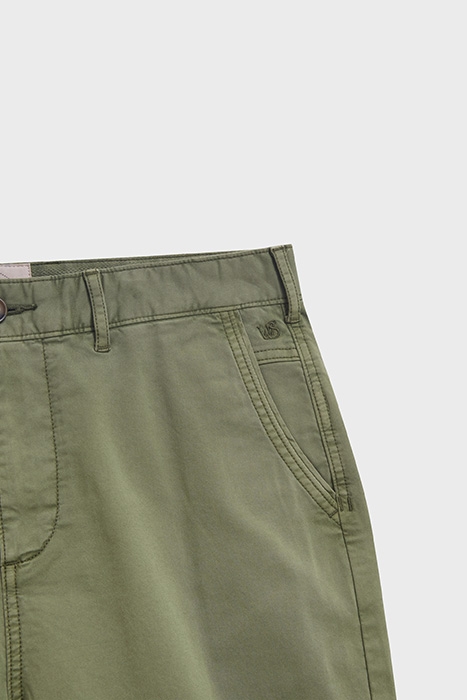 SUTTON ORGANIC CHINO SHORT KHAKI GREEN 4