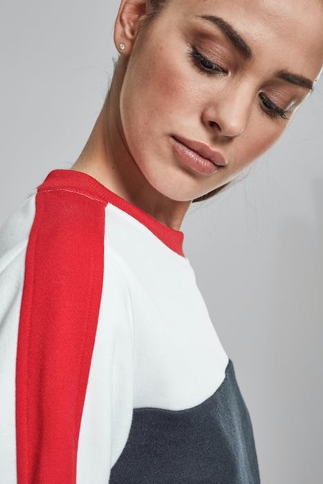 LADIES CROPPED 3-TONE STRIPE CREW NAVY/WHITE/FIRE RED 8