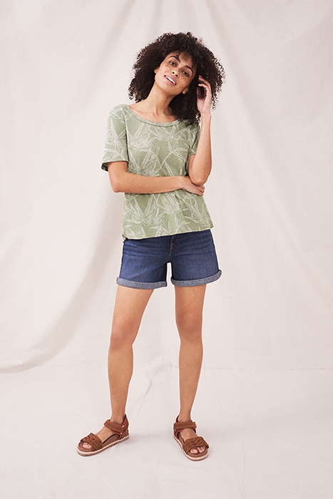 EZRA SCOOP PRINT TEE GREEN PRINT 2