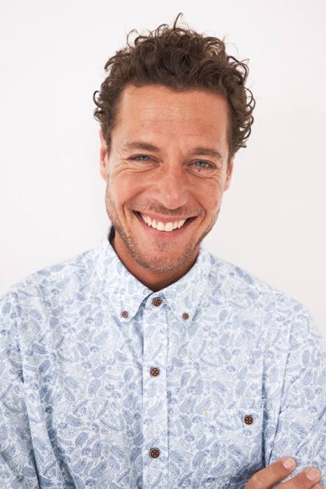 HARE PRINTED SHIRT WHITE 2