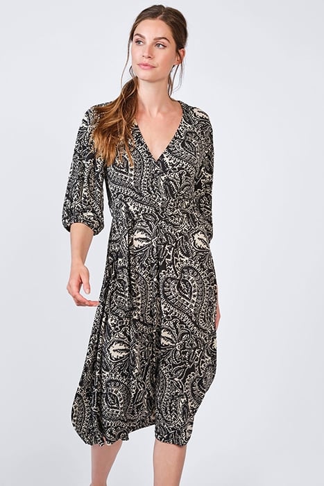 WRAP DRESS IKAT PAISLEY ON JERSEY BLACKS 1