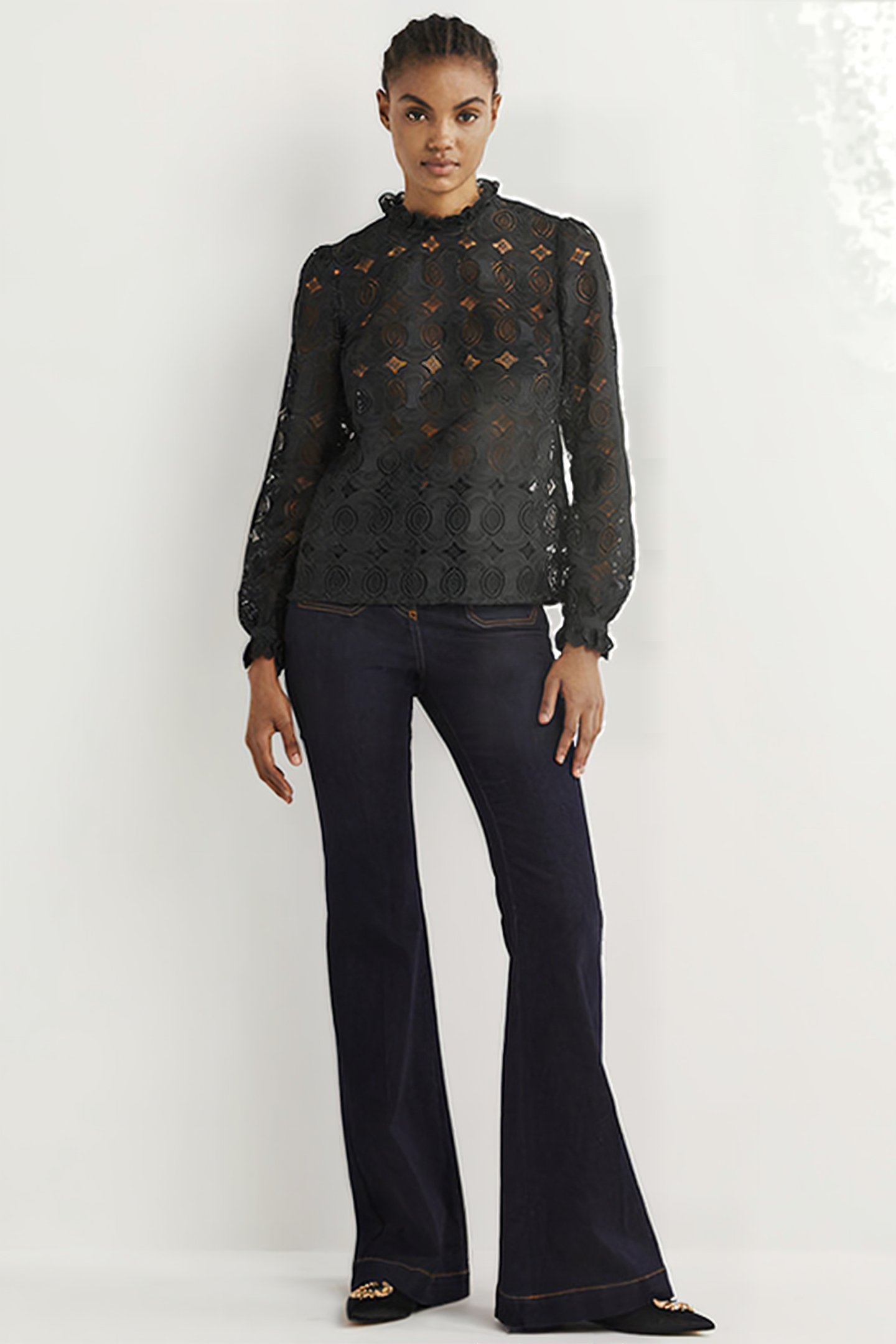 HIGH NECK LACE TOP BLK 3