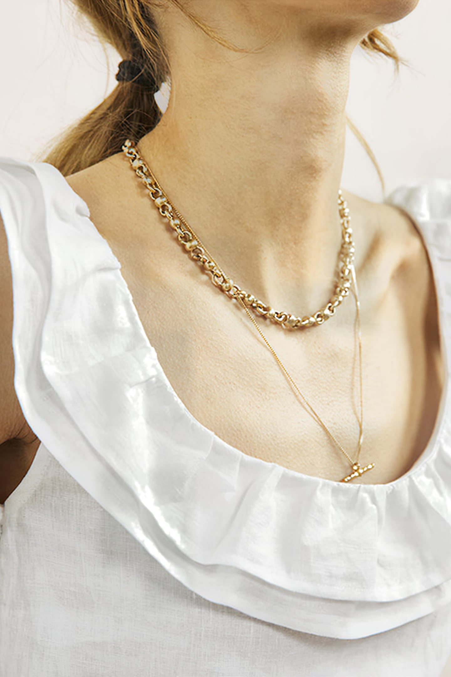 SLEEVELESS RUFFLE LINEN TOP WHT 4