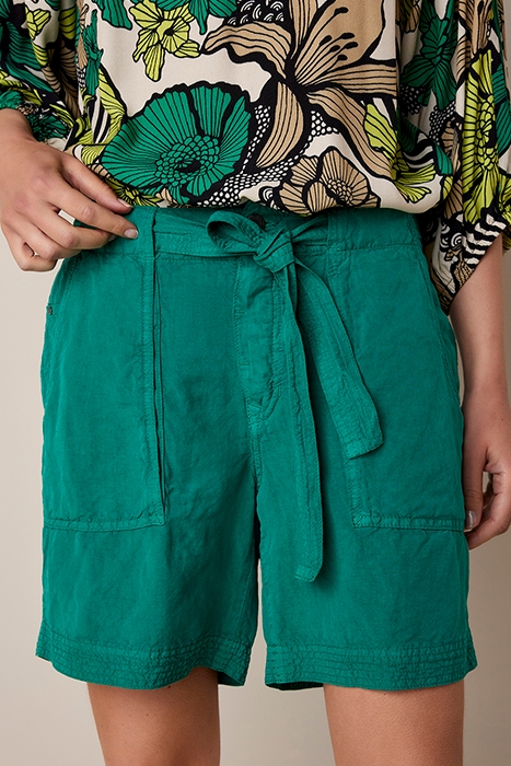LOOSE FIT SHORTS FLOWY LINEN TENCEL TROPICAL GREEN 1
