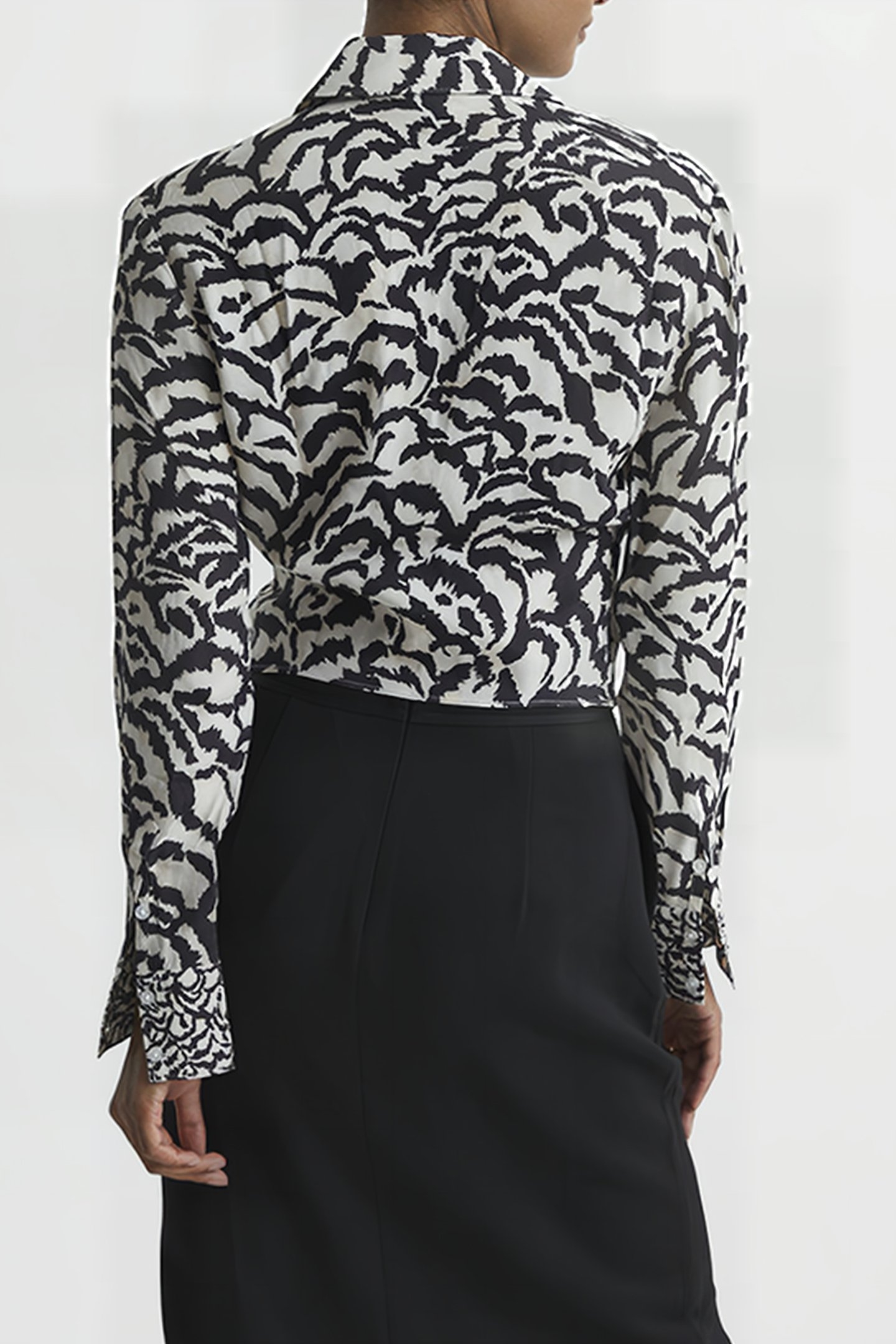 ALICE BLOUSE BLACK 2