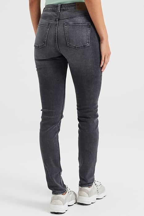 5-POCKET HIGH RISE DARK GREY 2