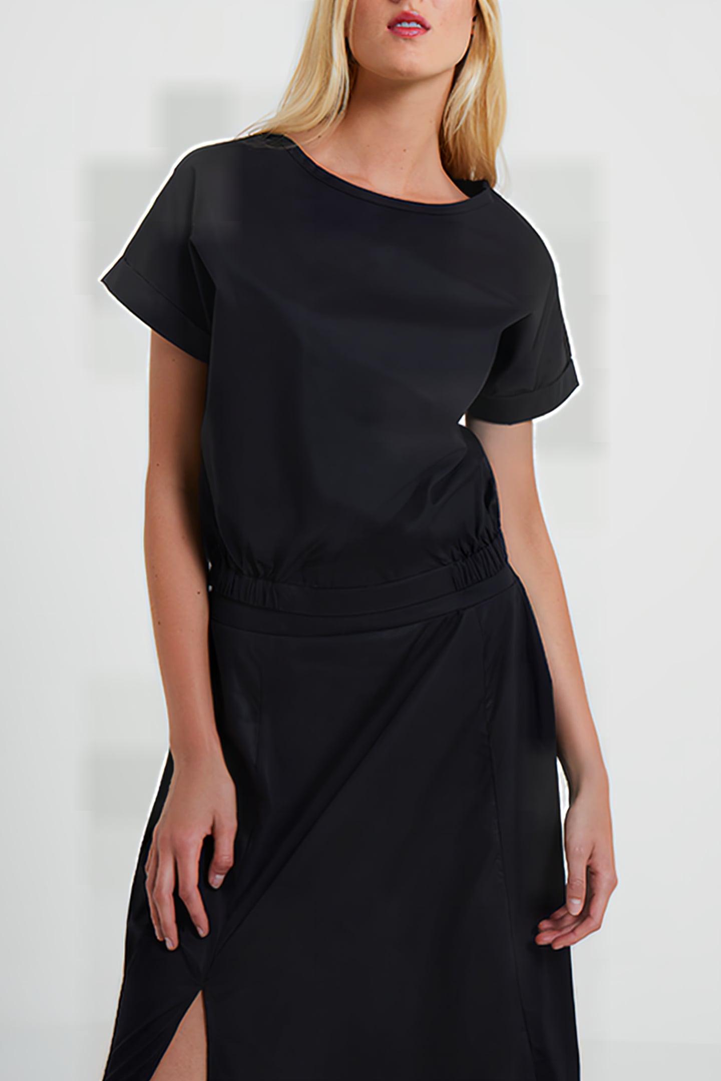 RHODES COTTON POPLIN KEYHOLE T-SHIRT BLACK 1