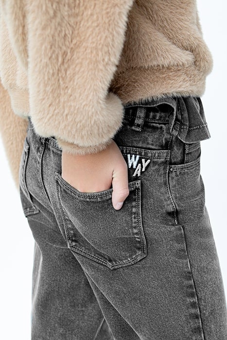 GIRLS’ GREY 7/8 MOM JEANS 4