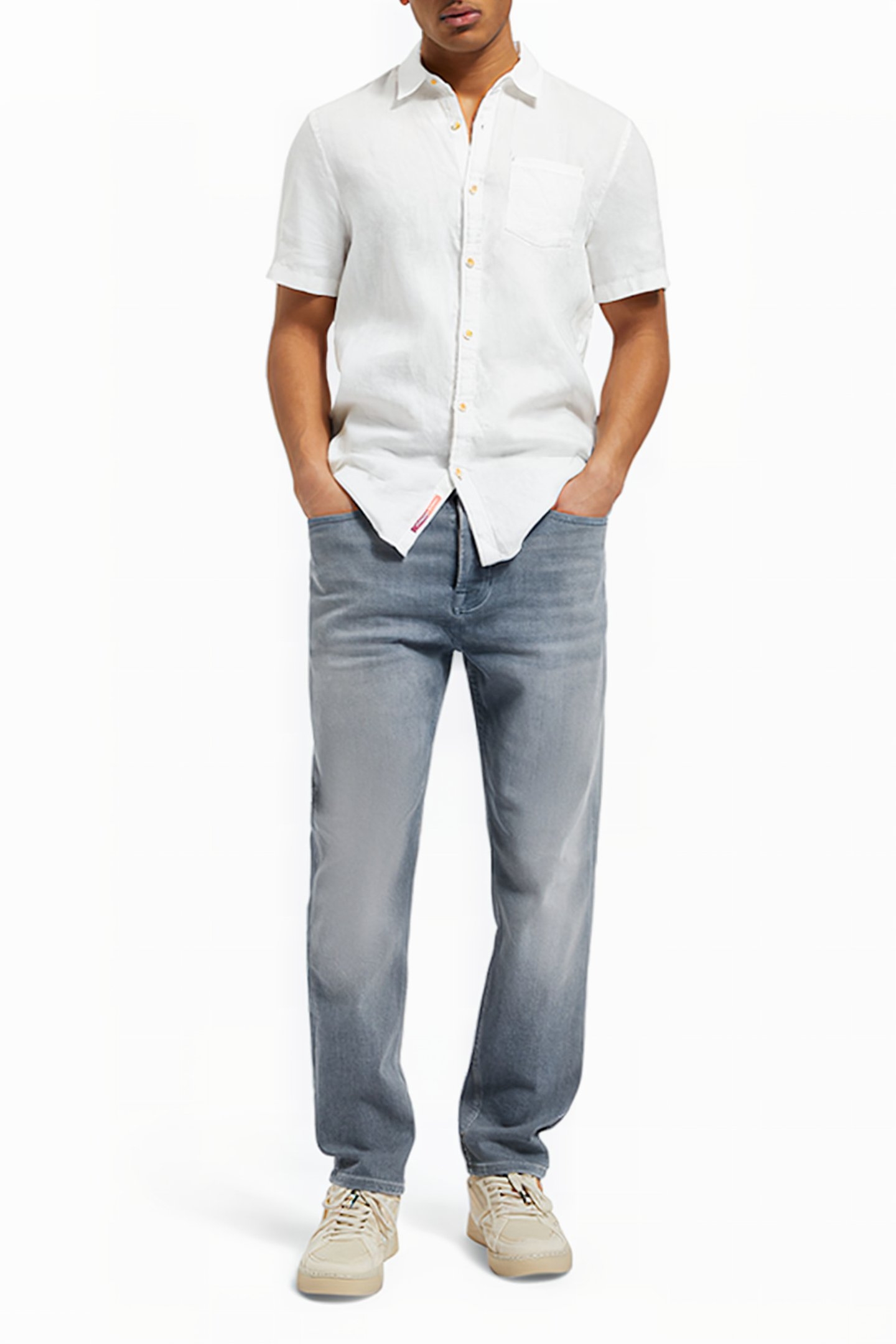 THE DROP REGULAR TAPER JEANS ON BOARD 3