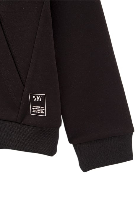 BOYS’ BLACK HOODIE WITH TEXTURE AND MARKING ON NECK BLACK 3