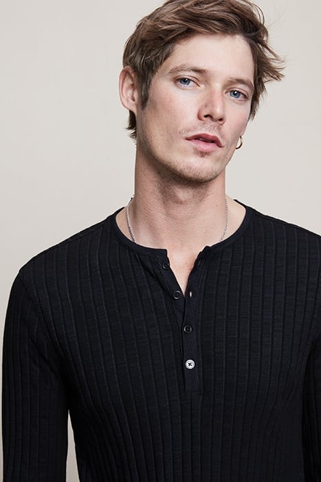 REGULAR FIT LS HENLEY W/ PLEATED TEXTURE MIDNIGHT 2