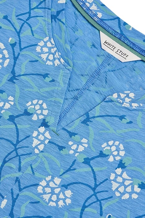 NELLY NOTCH NECK TEE BLUE PRINTED 3