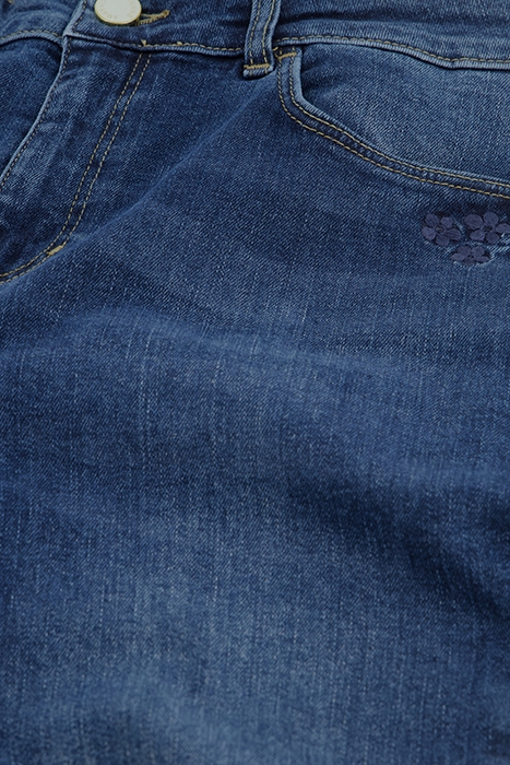 EVA SLIM SPLIT MEDIUM WASH 4