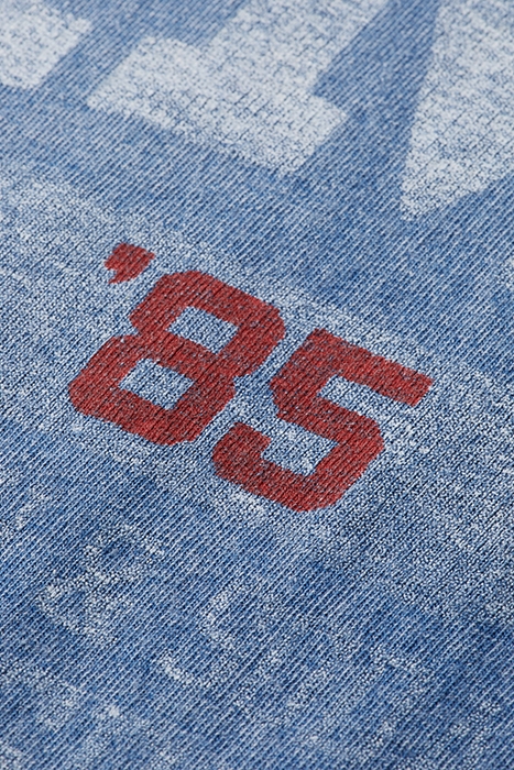 DENIM WASHED GRAPHIC TEE WASHED INDIGO 7