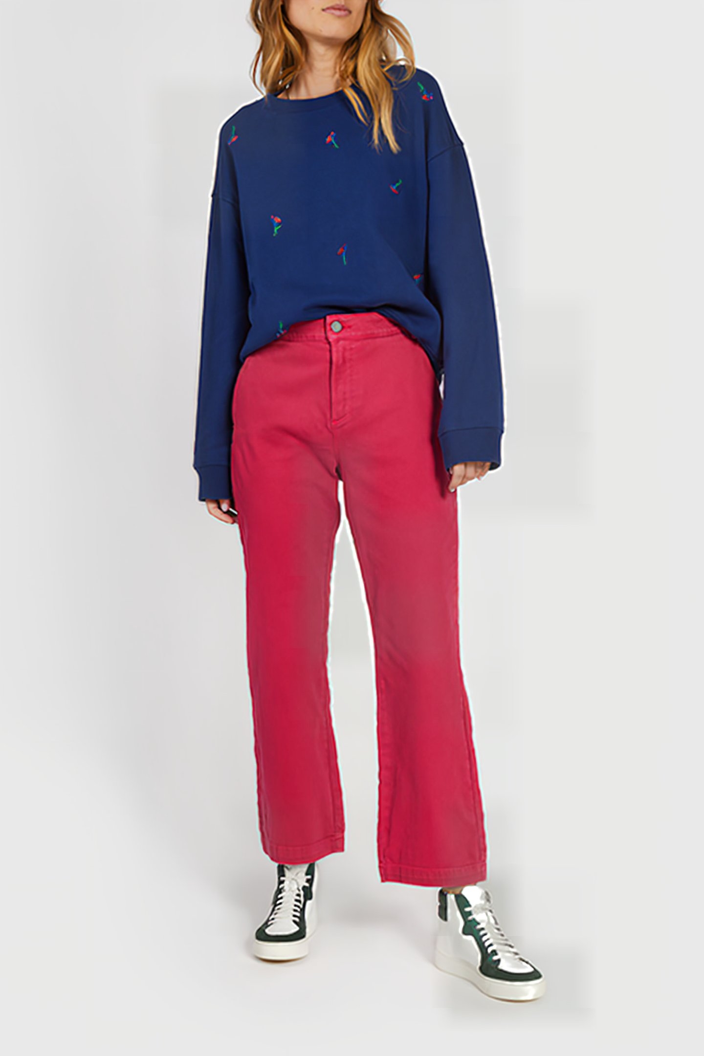 MAGENTA FLARED JEANS 3