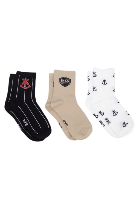 BOYS’ NAVY, WHITE AND BEIGE SOCKS 2