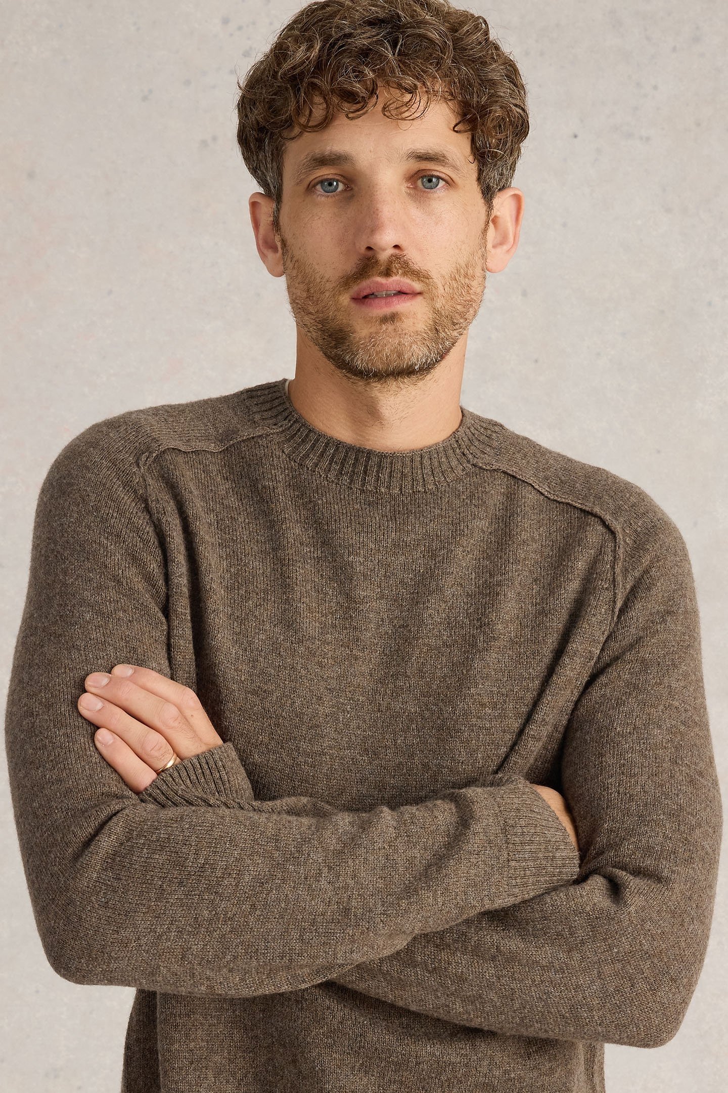 LAMBSWOOL CREW NECK JUMPER DARK NATURAL 5