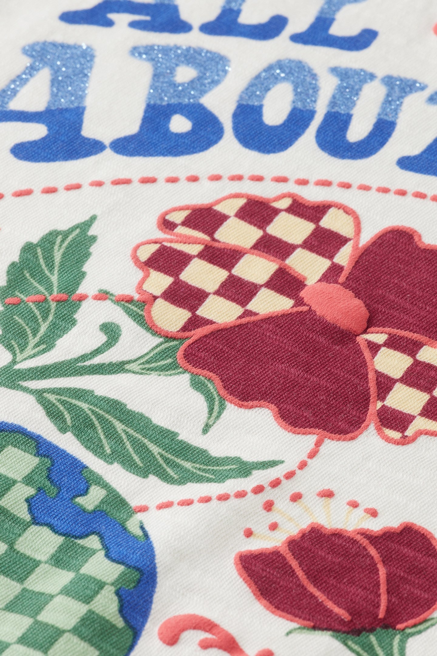 GIRL REGULAR-FIT ARTWORK T-SHIRT OFF WHITE 3