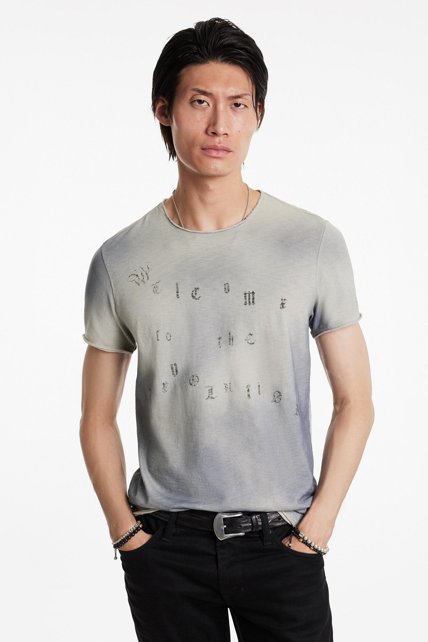 SS RAW EDGE TEE - WELCOMETO THE REVOLUTION TEA STAIN 1