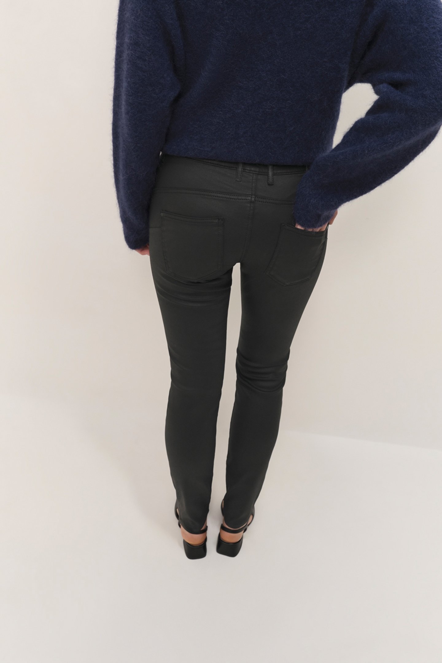 THE CHARLIE . RAW CROPPED STRAIGHT JEANS 3