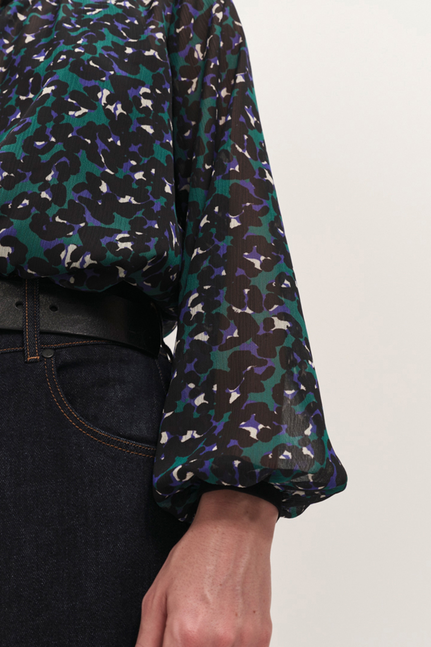 CAXIE - EVERGREEN BLOUSE WITH TACHIST PRINT 4