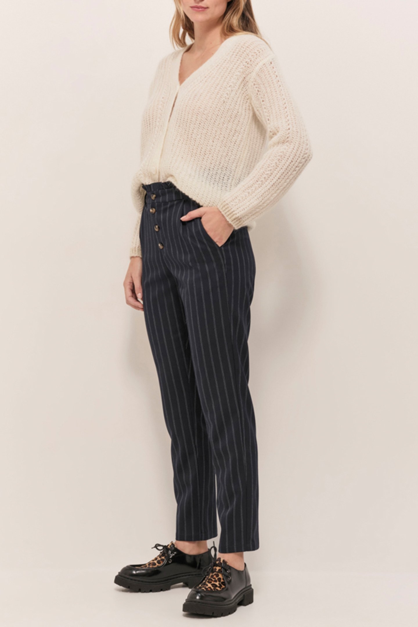 PARROT - NAVY TAPERED TROUSERS WITH STRIPES AND VISIBLE BUTT 3