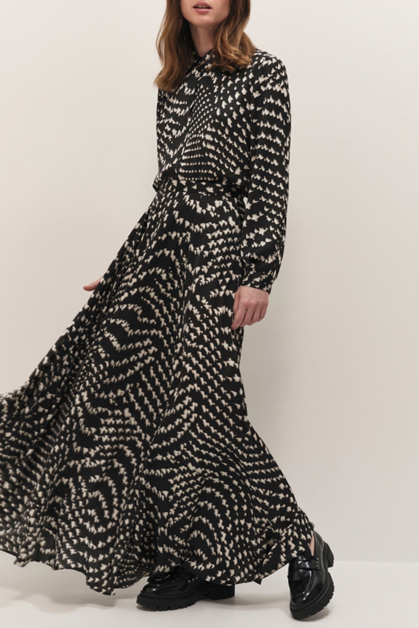 CHRISTA - BLACK OPTICAL PRINT SHIRT 3