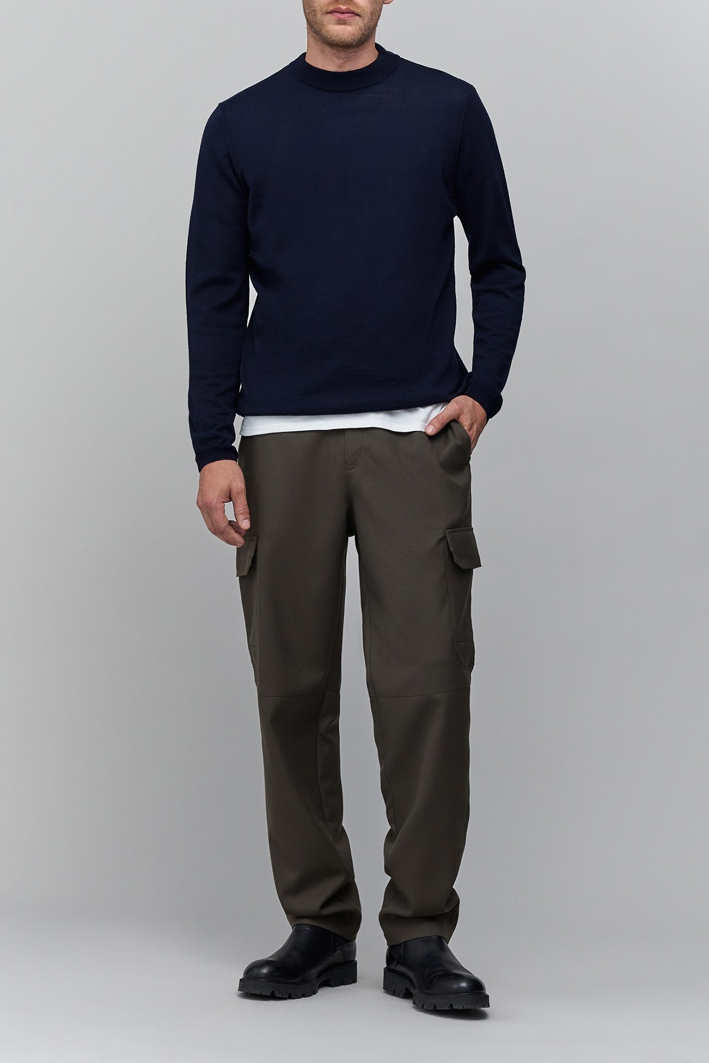 NAVY CREW NECK SWEATER 3