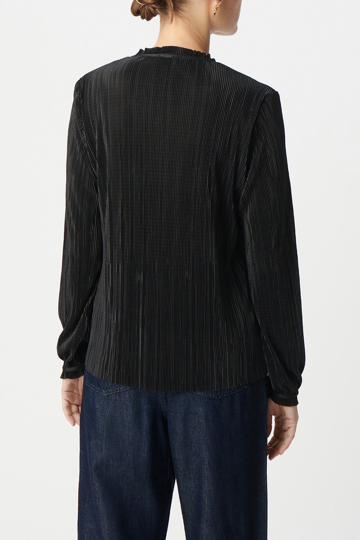 BLACK PLEATED COLLARED BLOUSE 2