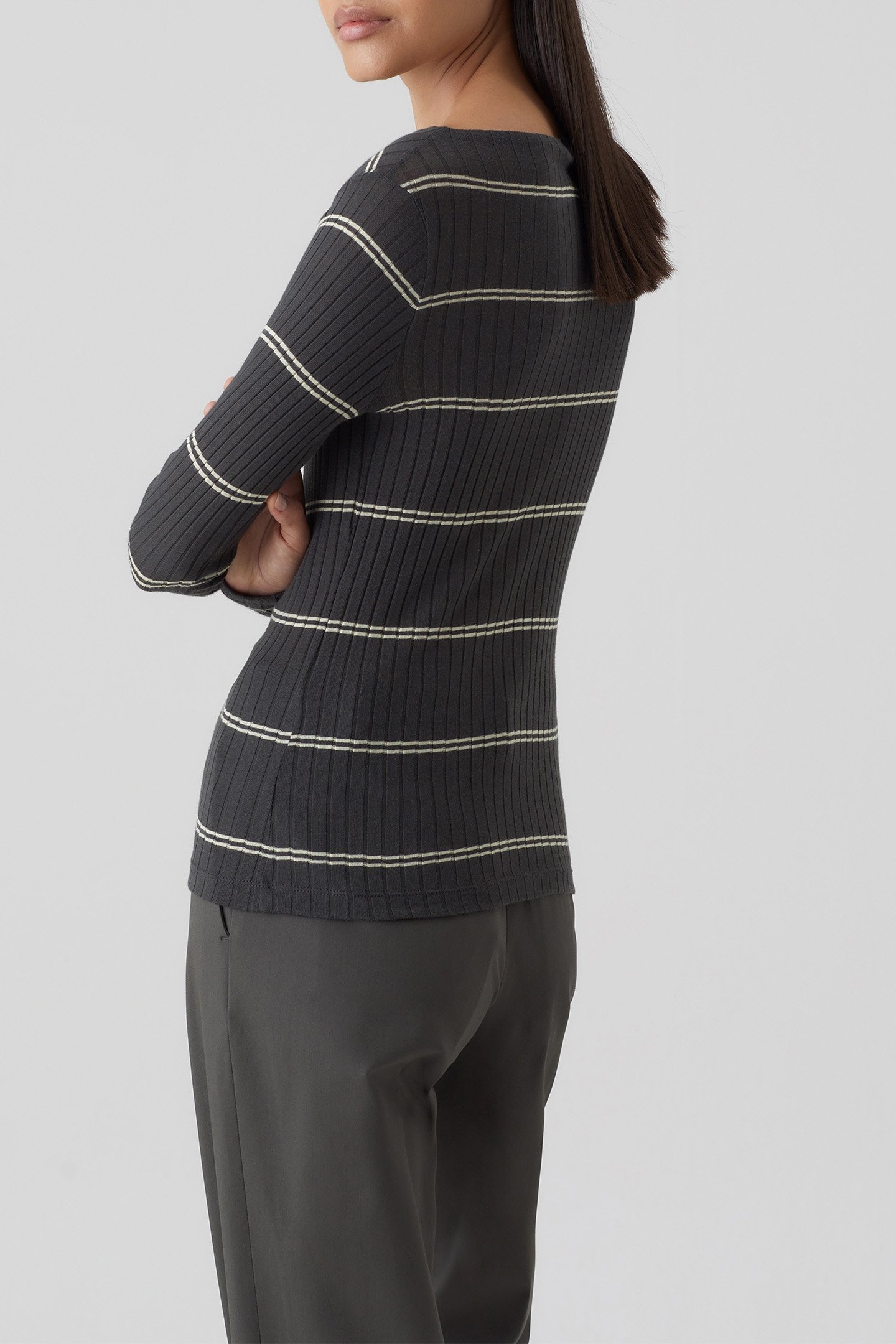 LONGSLEEVE T-SHIRTS WASHED BLACK 4