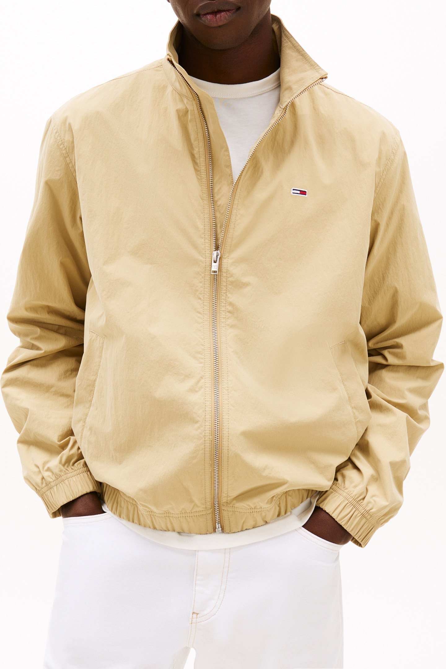 TJM ESSENTIAL STANDARD FIT WINDBREAKER JACKET IN RELIC TAN 1