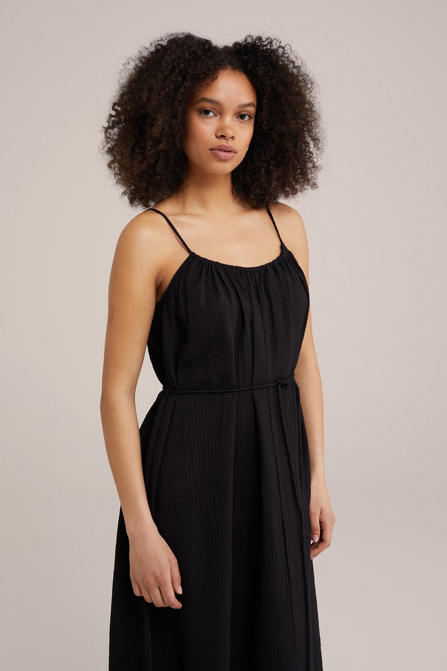 DRESS MID LENGTH BLACK 4