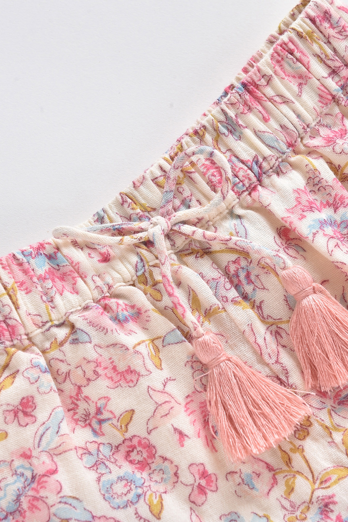 SHORTS VALLALOID CREAM PADMA MUDRA 5