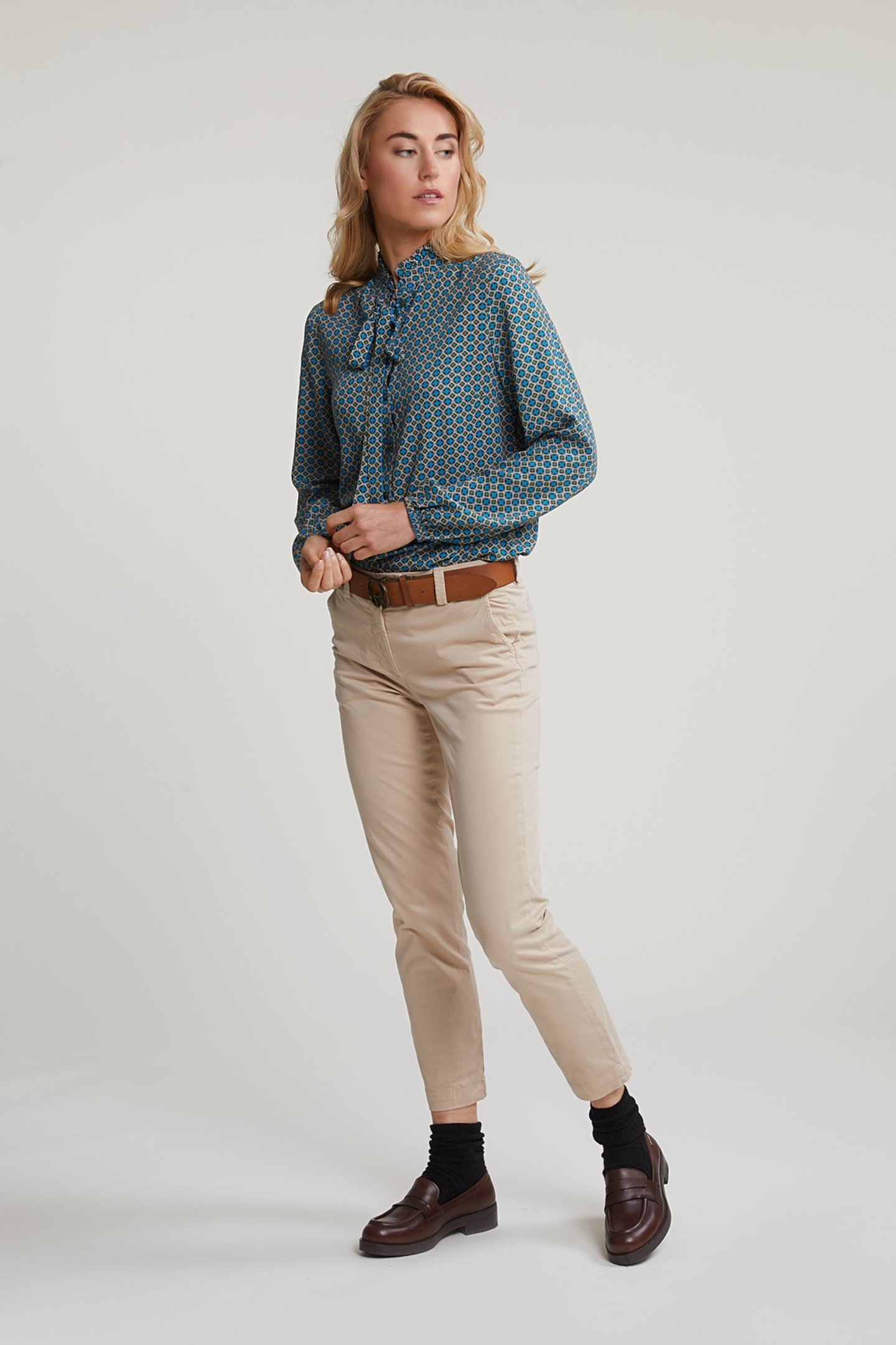 BROWN/BLUE FANTASY BLOUSE RUFFLE COLLAR 3