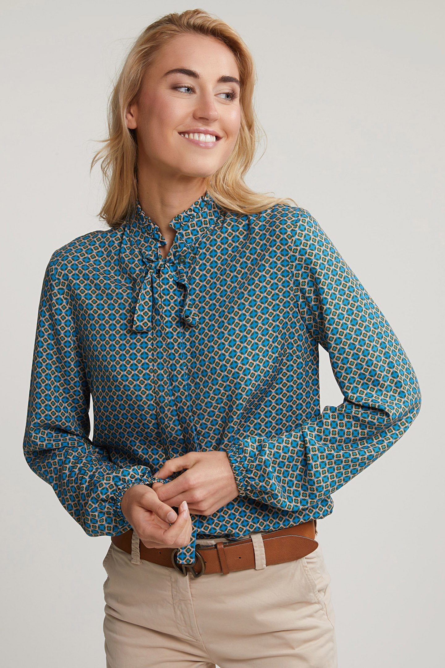 BROWN/BLUE FANTASY BLOUSE RUFFLE COLLAR 1