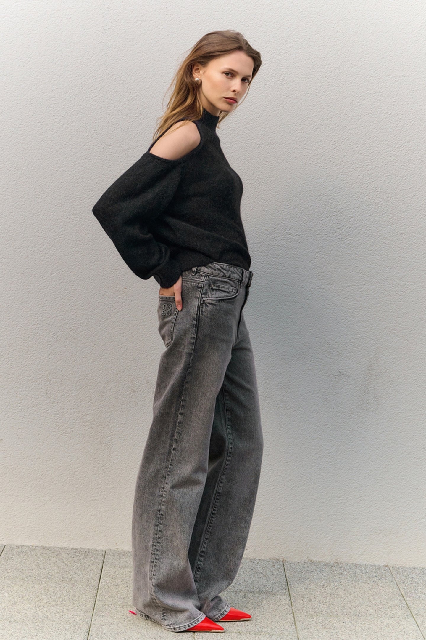 AVIEL OPEN SHOULDER SWEATER RAVEN 5