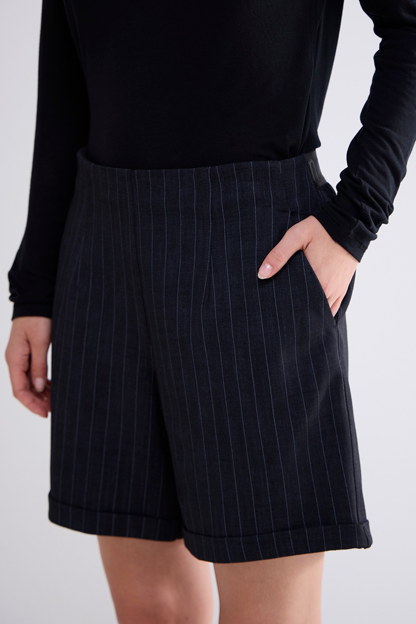 SHORT PUNTO VINTAGE STRIPE BLACK 1