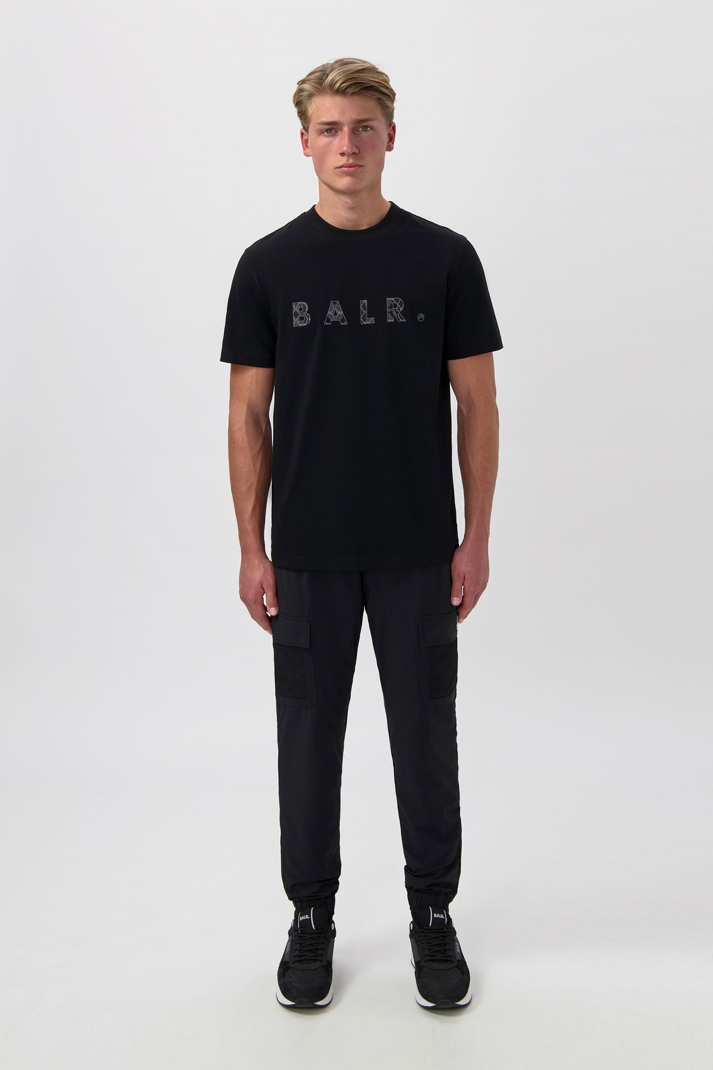 BALR. MONOGRAM EMBRO T-SHIRT JET BLACK/PHANTOM 2