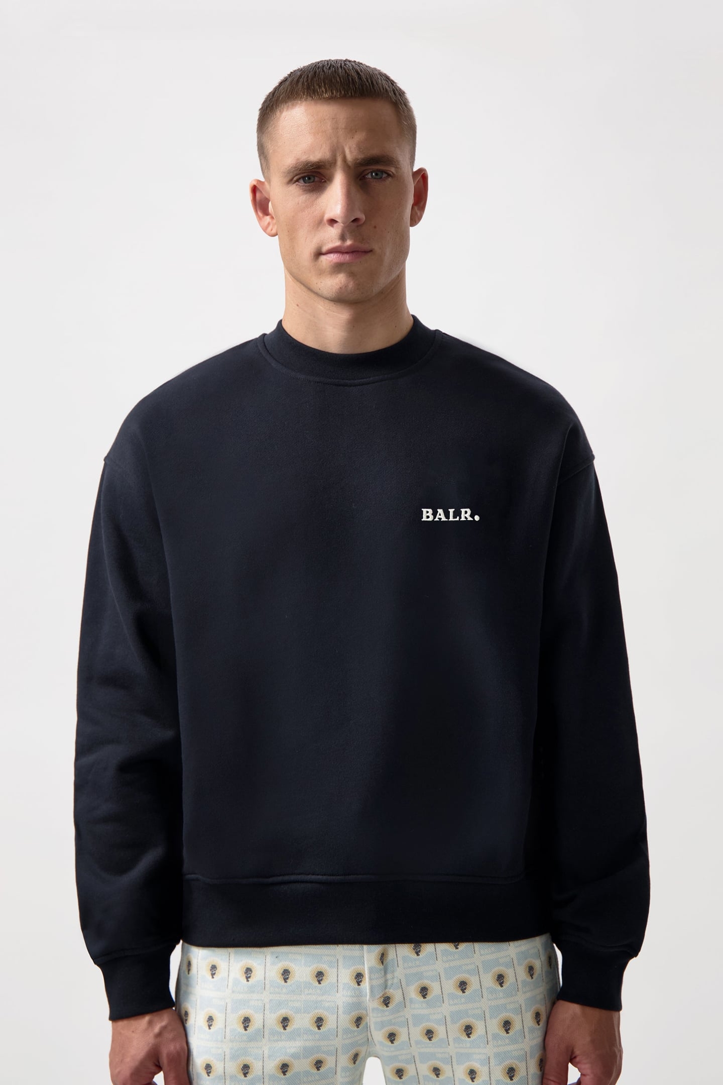 GOTL BOX CREWNECK JET BLACK 1