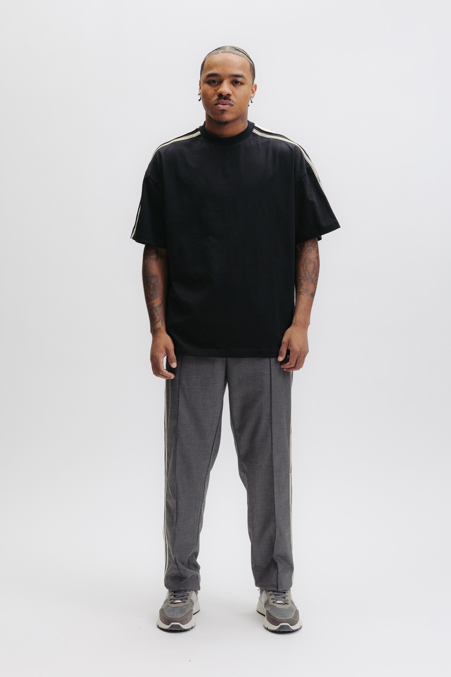 TAPE BOX T-SHIRT JET BLACK 1