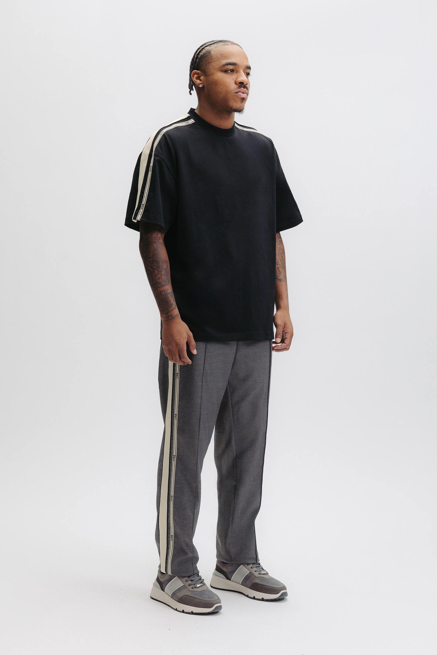 TAPE BOX T-SHIRT JET BLACK 5