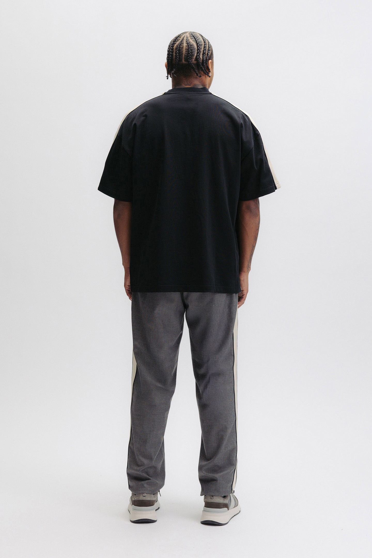 TAPE BOX T-SHIRT JET BLACK 2