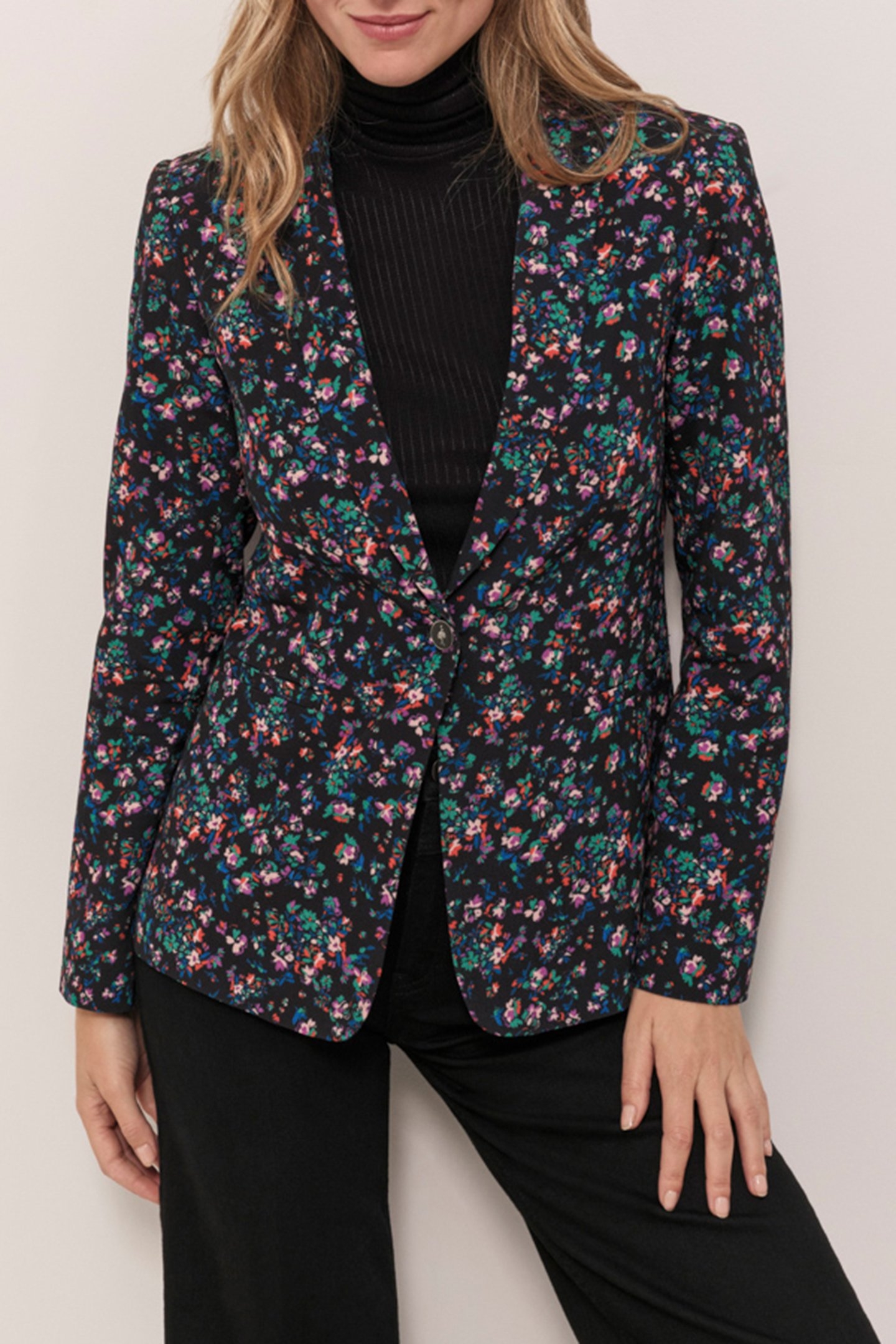 VEZELY - BLACK SUIT JACKET WITH NIGHT GARDEN PRINT 1