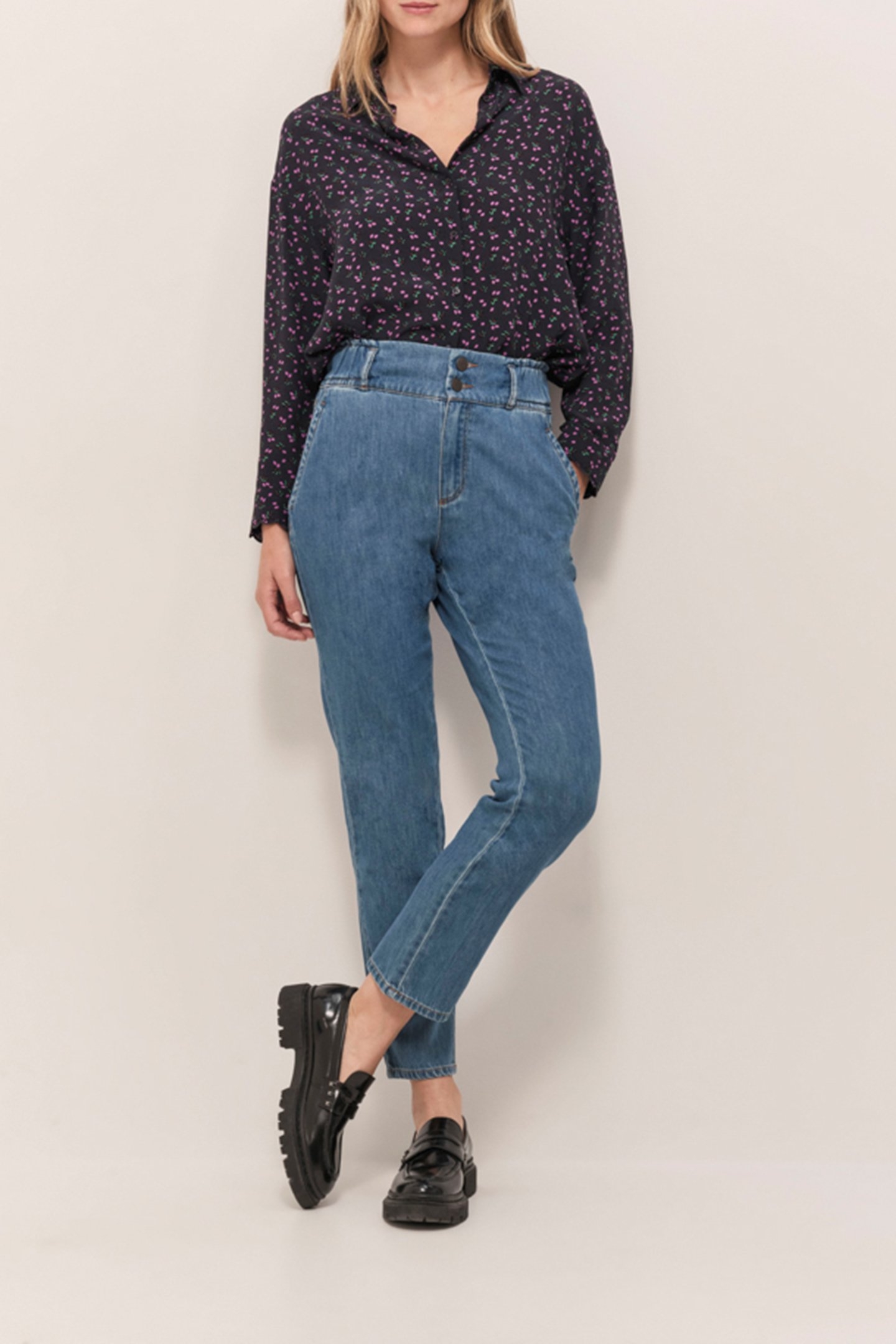 CORIE - NAVY SHIRT WITH ARTY FLORAL PRINT 3