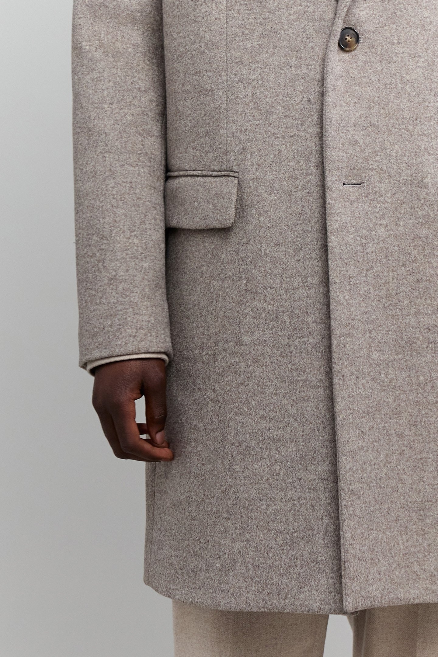 GREY WOOL COAT WITH REMOVABLE FACINGS 6