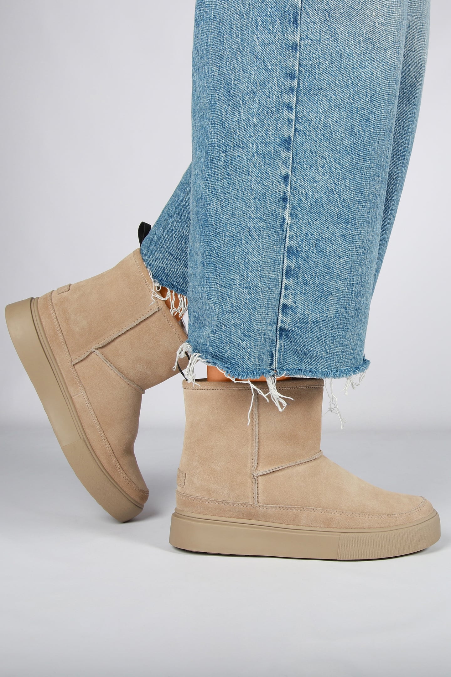 APUT NUKA TRAVERTINE 3