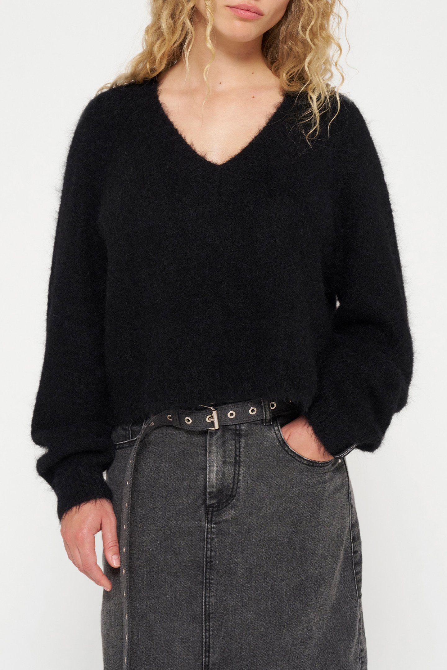 CROPPED V-NECK SWEATER KNIT 1012 1