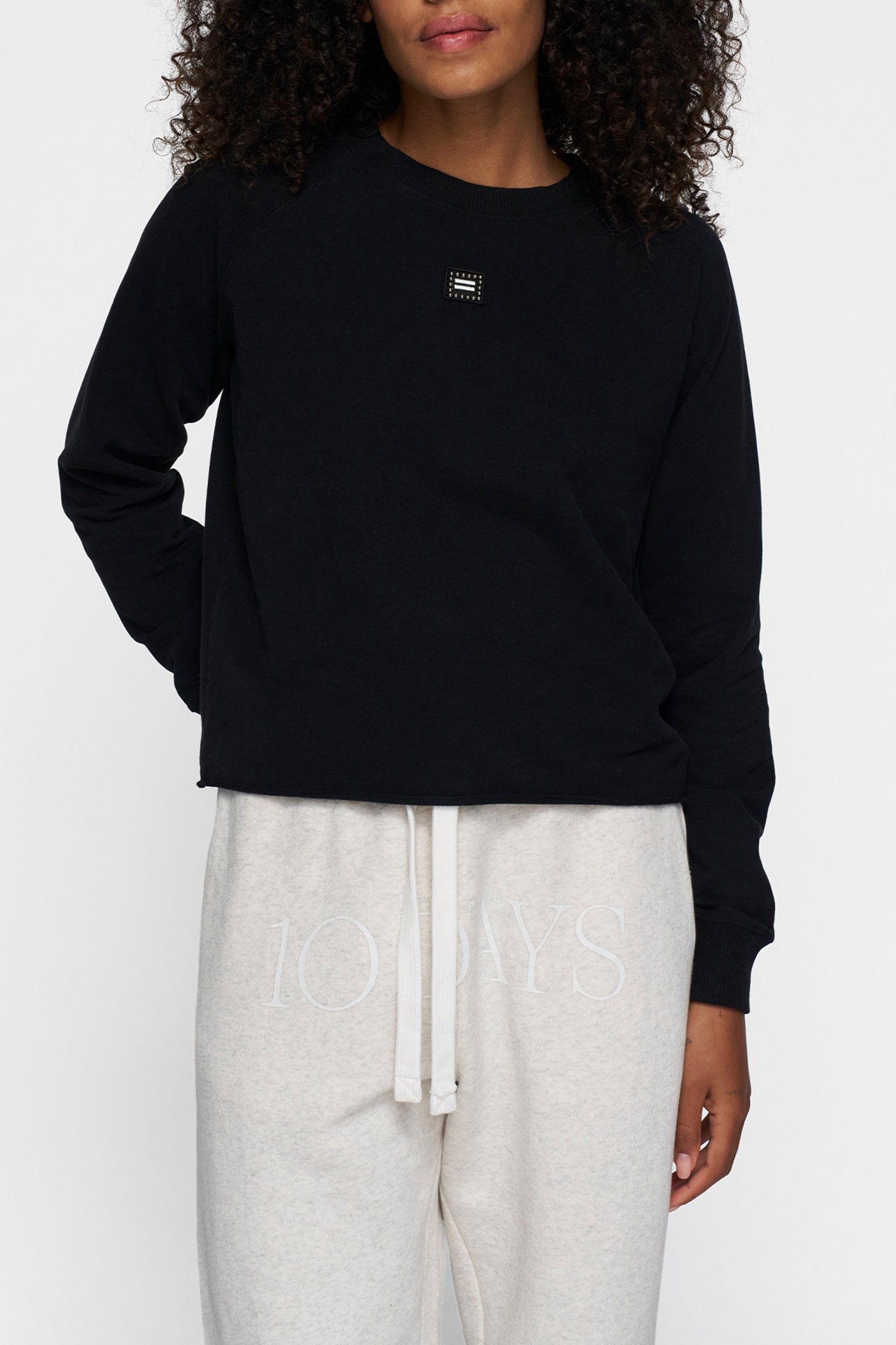 CREW NECK PEARLS 1012 1